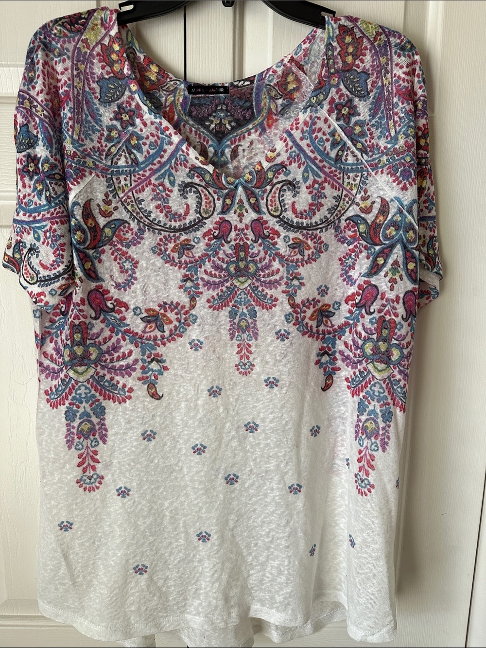 Floral Paisley V-Neck Short Sleeve Tee - White with Pink & Blue Accents